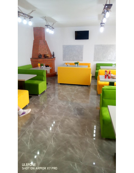 MEDEEA– Canapele pentru Living, Birou, Restaurant, Cafenea, Fast-Food, Pizzerie, Bar