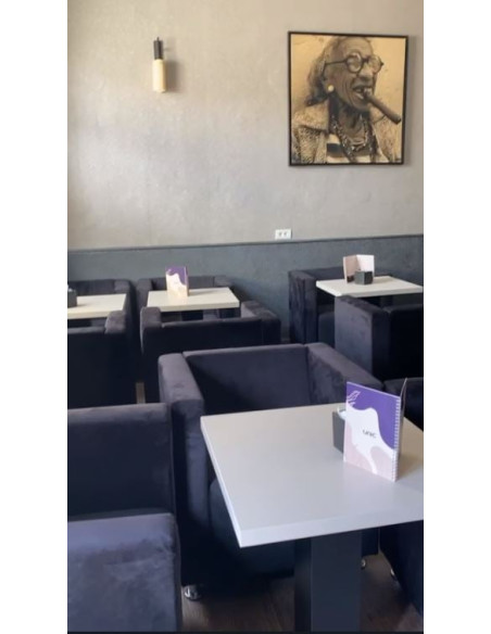 Jupiter - Tables with pyramidal base for bar, restaurant, pub, fast-food, pizzeria or club